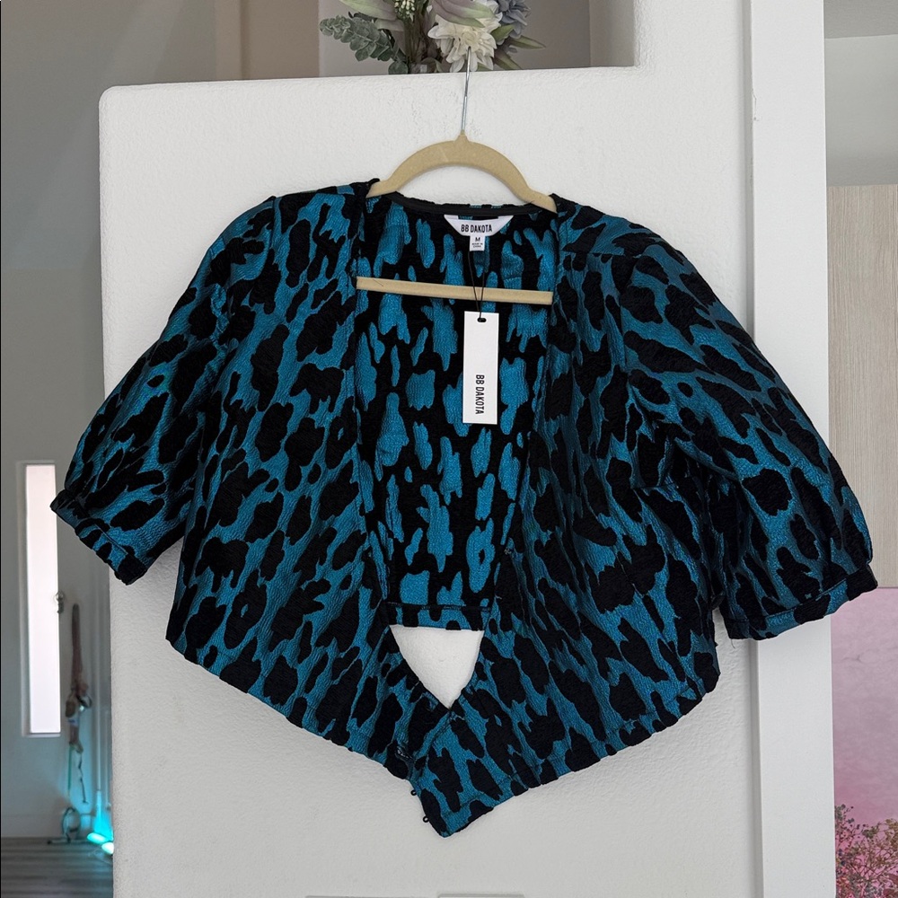 BB Dakota Teal and Black Patterned Blouse